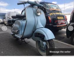 DIEFSTAL LAMBRETTA MOTORSCOOTER BIJ SCHAKELAAR
