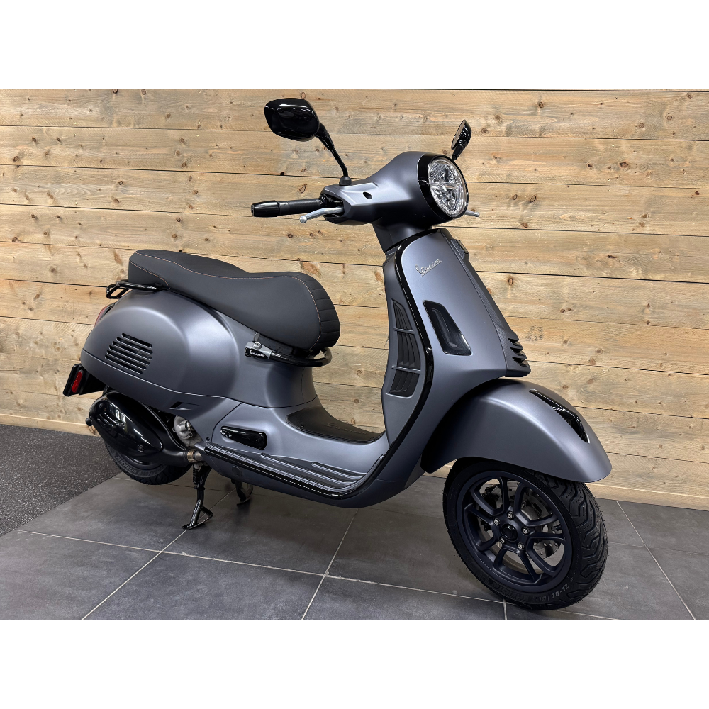 Vespa GTS 300 Supersport Grigio 2023 Occasion