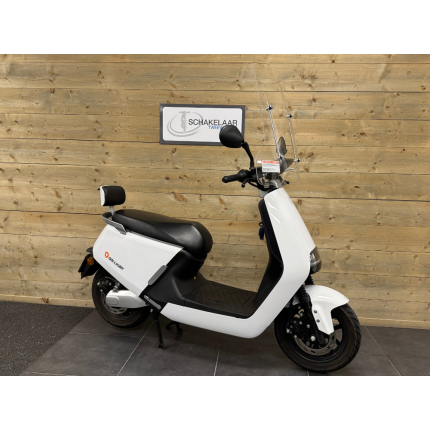 Yadea G5 E-scooter Wit Glans 2020 (FBV-95-N)