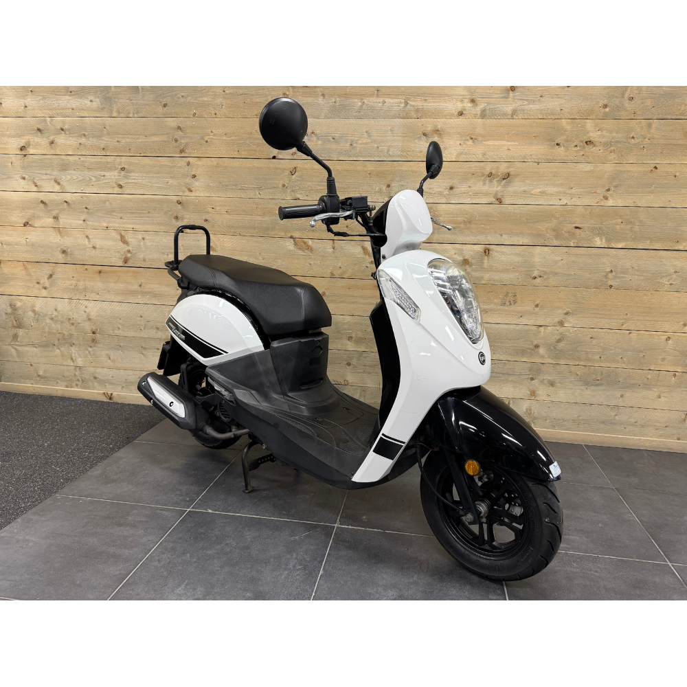 Sym Mio 50i 45km Wit/Zwart 2019