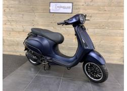 Vespa Primavera S50 Special Mat-Blauw 25km Rijklaar Nieuw Vespa Primavera S50 Special Mat-Blauw 25km Rijklaar Nieuw